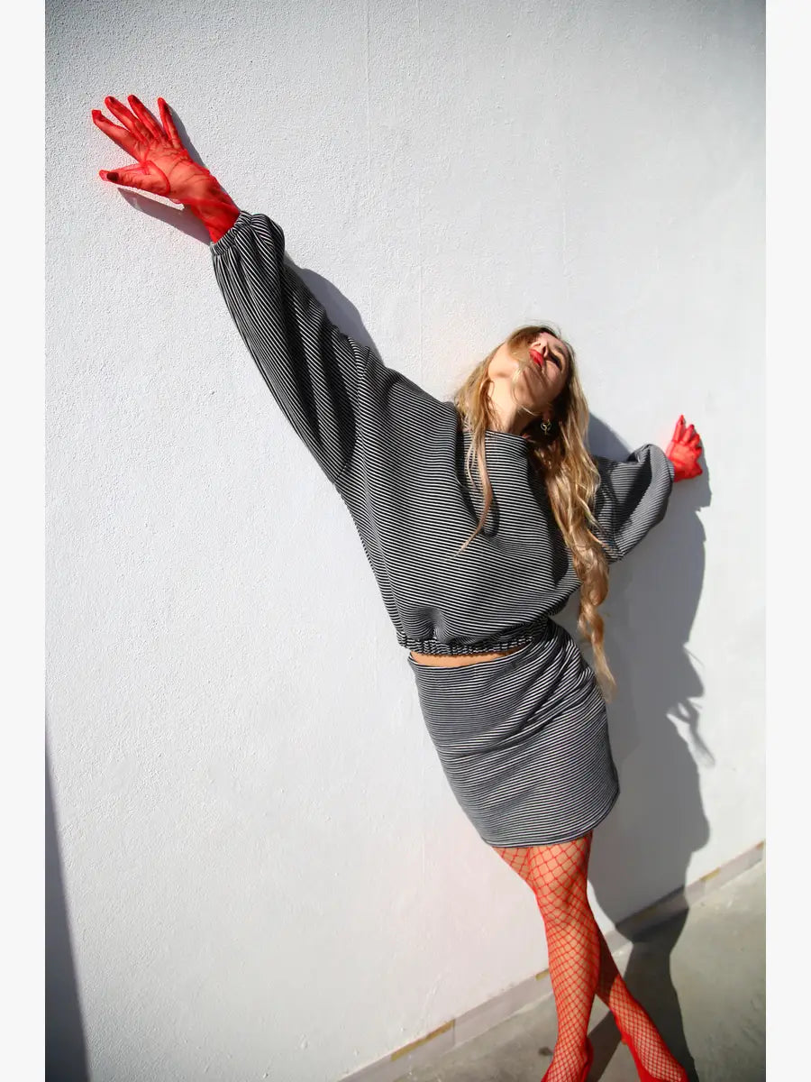 FELPA CROP RIGATA BIANCO E NERO