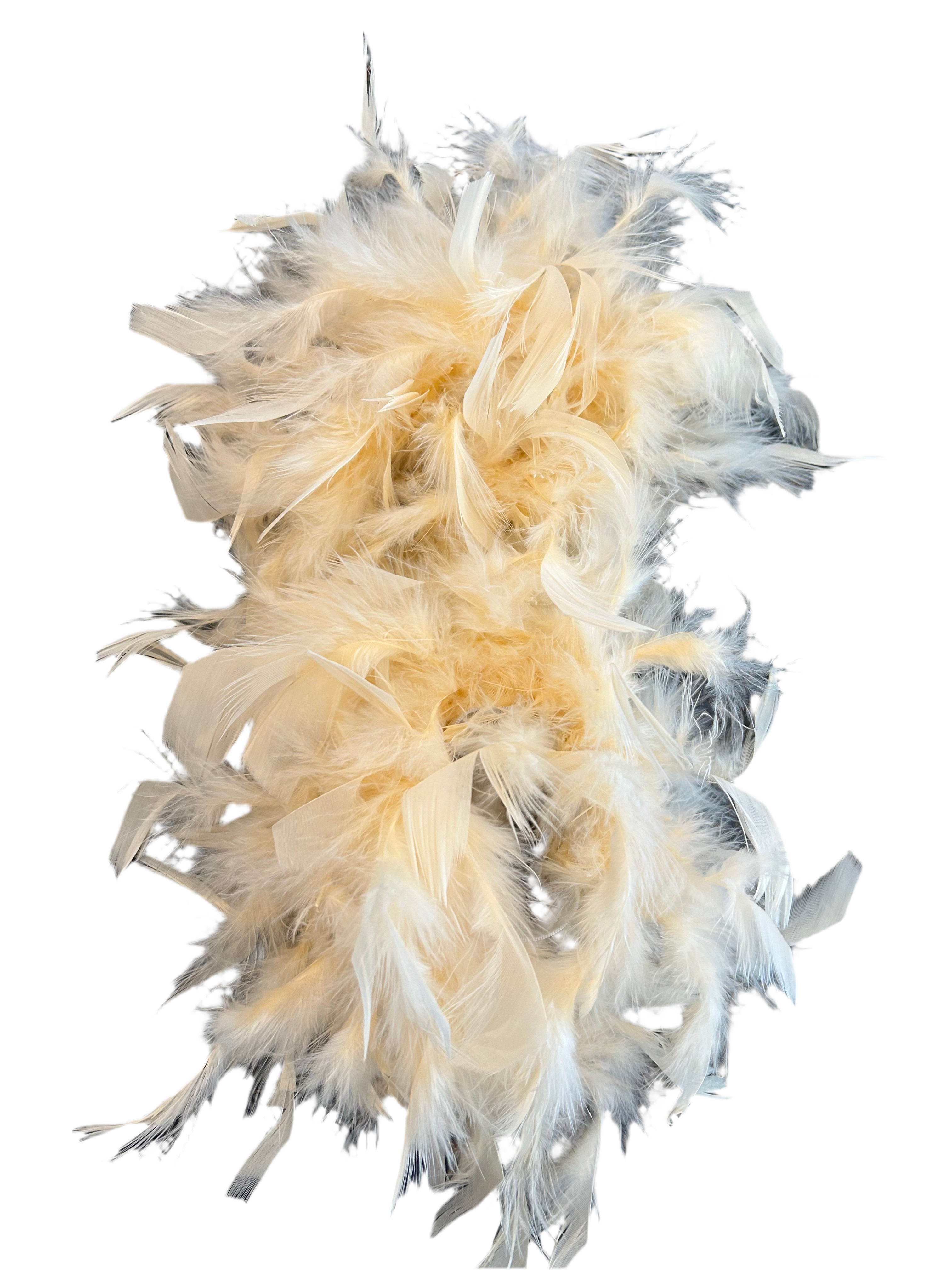 W5190 polsini con piume crema