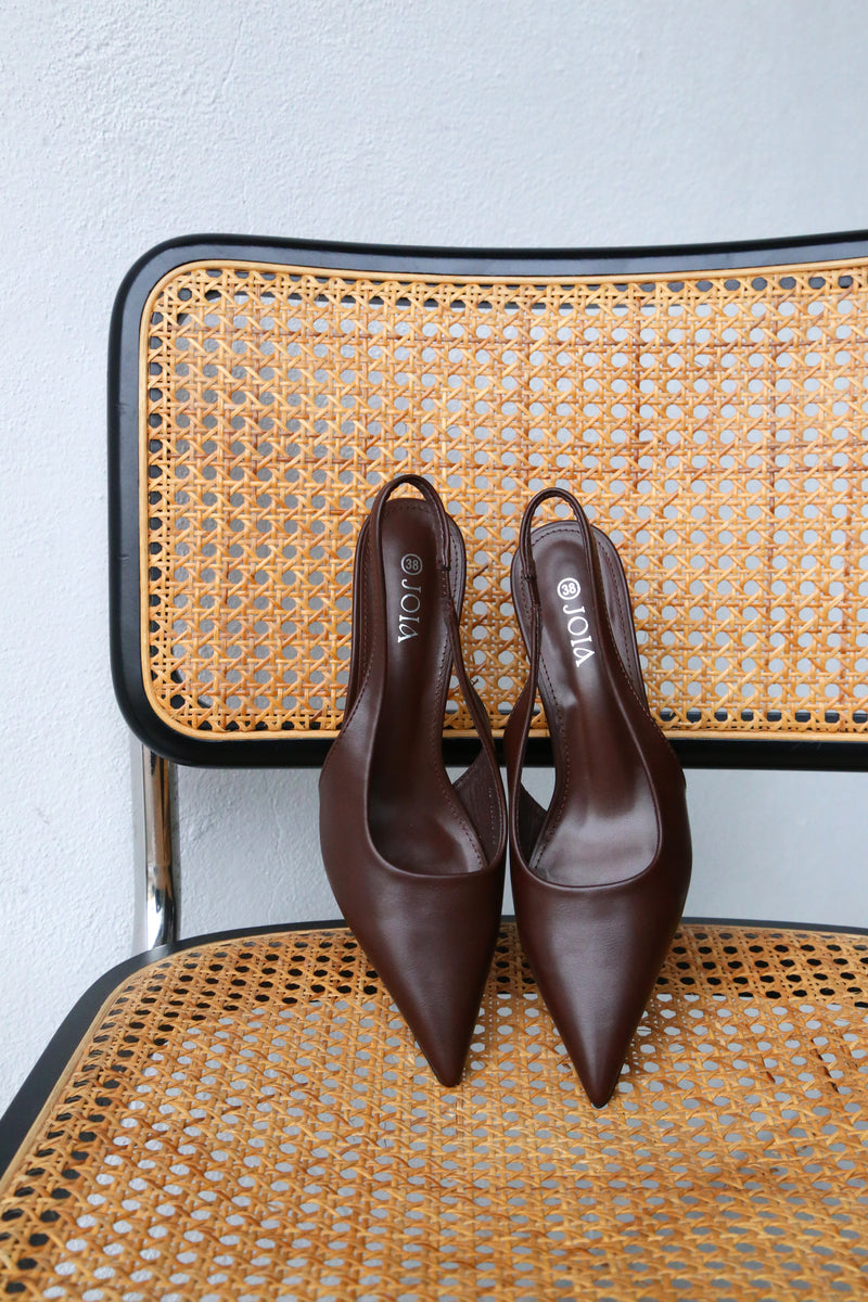 Décolleté marrone slingback