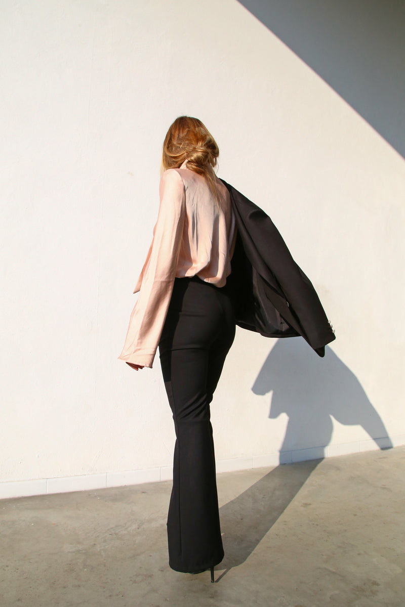 A6055 PANTALONI A ZAMPA CON ZIP NERO