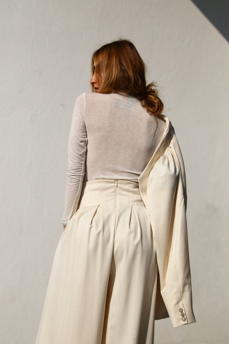 A6051 PANTALONE A PALAZZO CON BUSTIER E SCONTRI GESSATO PANNA