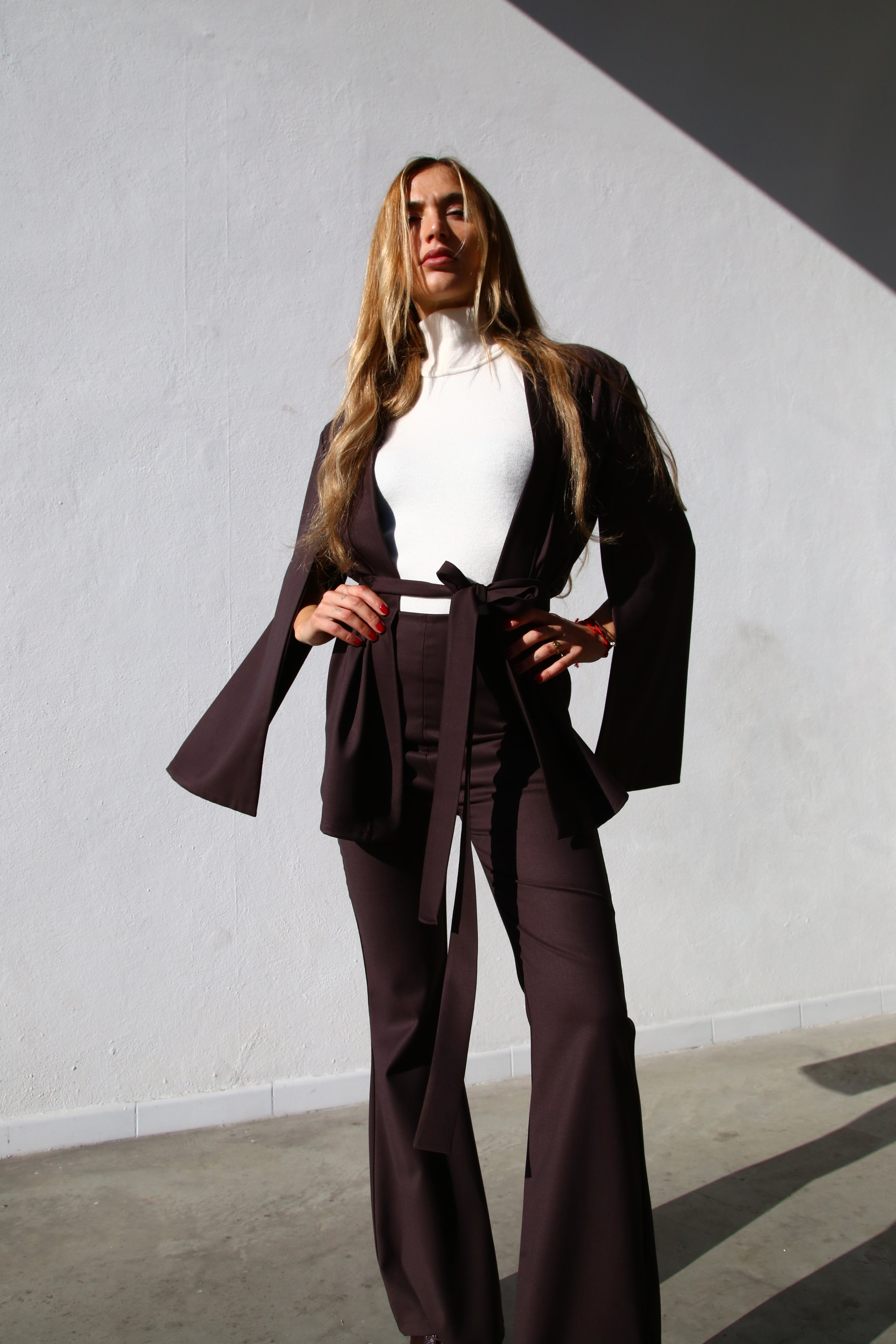 GIACCA LUNGA CUT OUT GABARDINA MARRONE