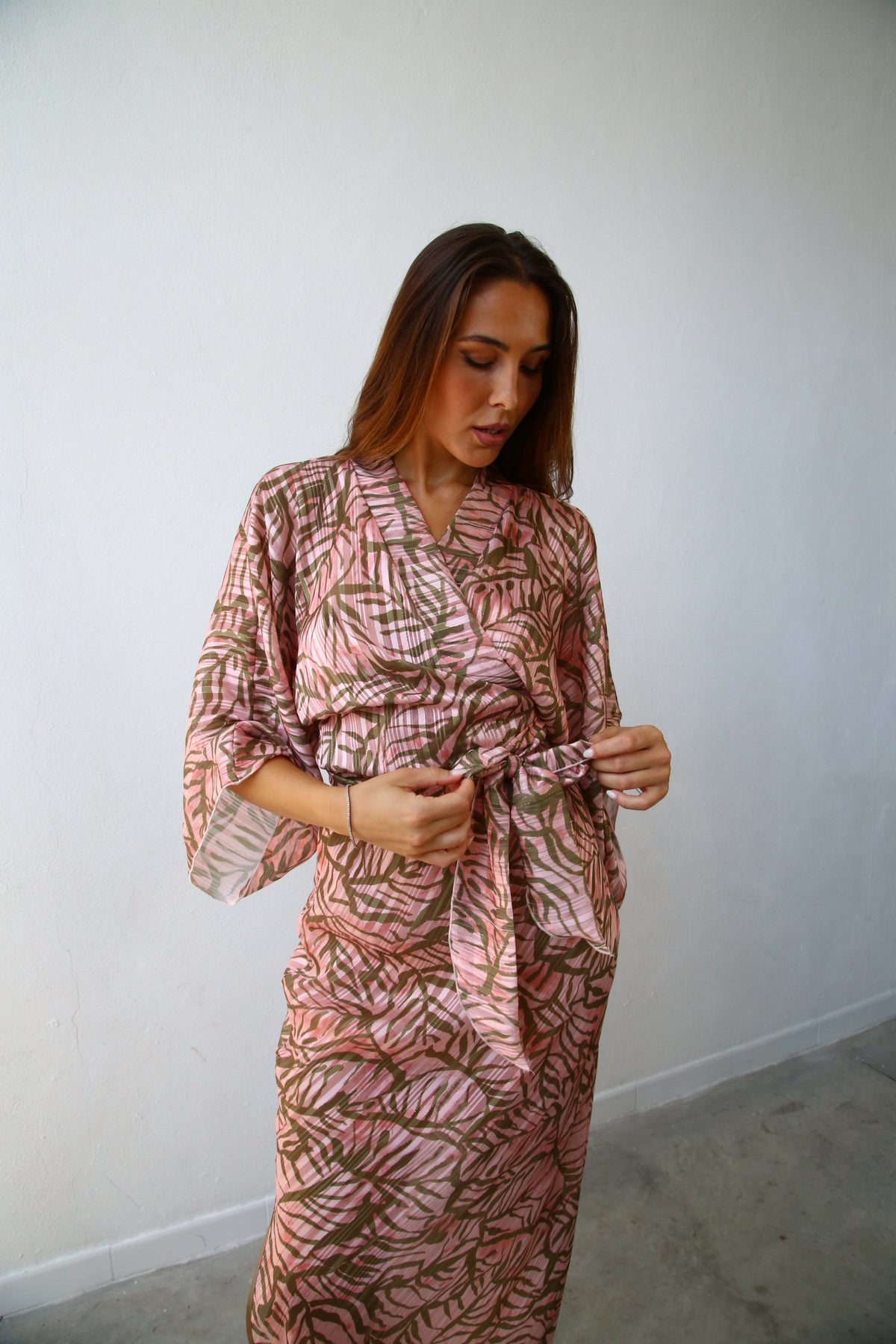 E2020 CAMICIA KIMONO CON FUSCIACCA F7 LUREX PESCA FOGLIE VERDI