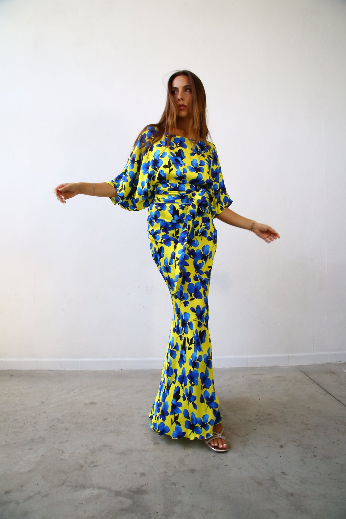 E2021 CAMICIA SCATOLETTA F1 VISCOSA FIORI GIALLO BLU