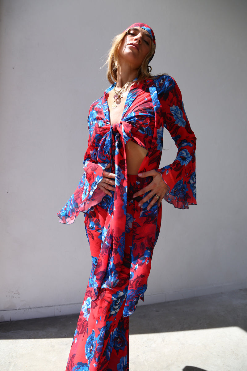 F4020 CAMICIA KIMONO MANICA A RUOTA CON FUSCIACCA VOILLE FANTASIA FIORI ROSSO/BLU