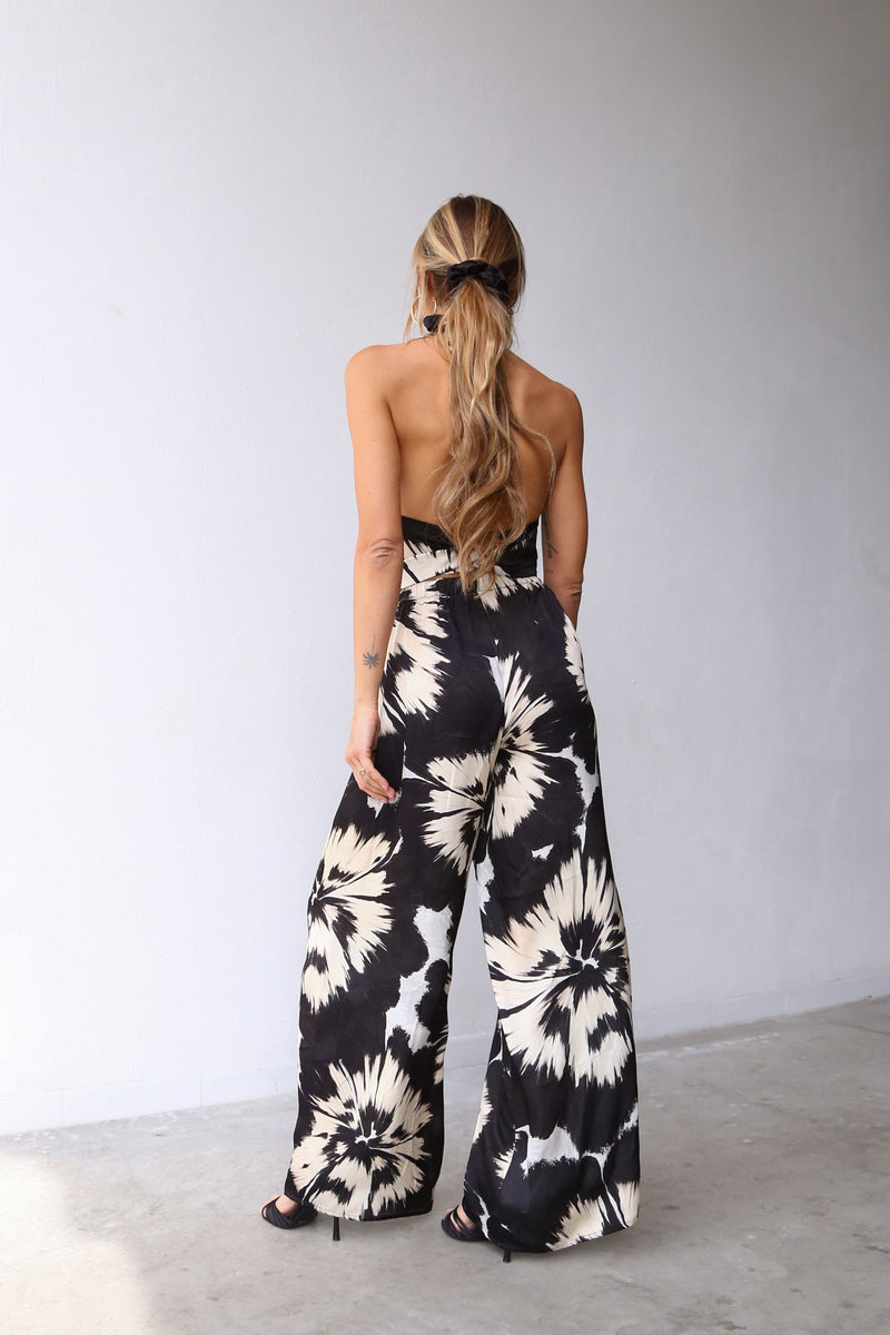 P3010 TOP MARILYN WITH SASH F1 VISCOSE FLORAL BLACK WHITE