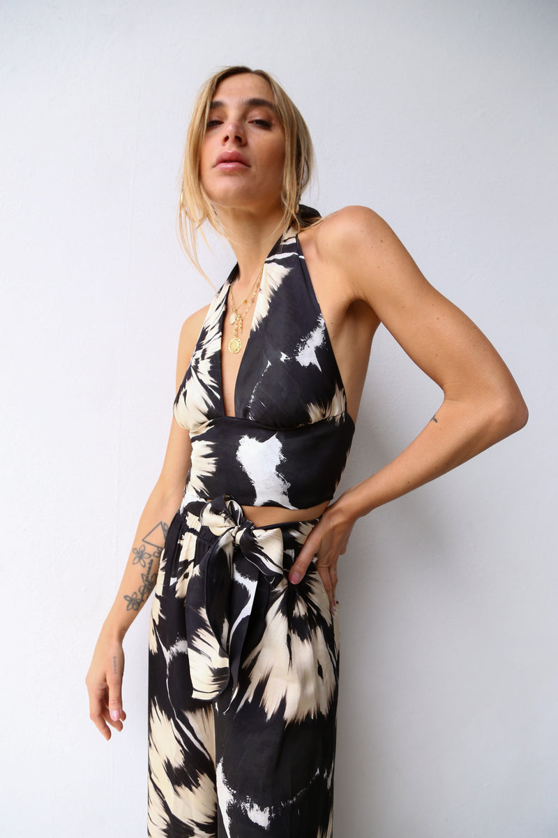 P3010 TOP MARILYN CON FUSCIACCA F1 VISCOSA FIORI BIANCO NERO