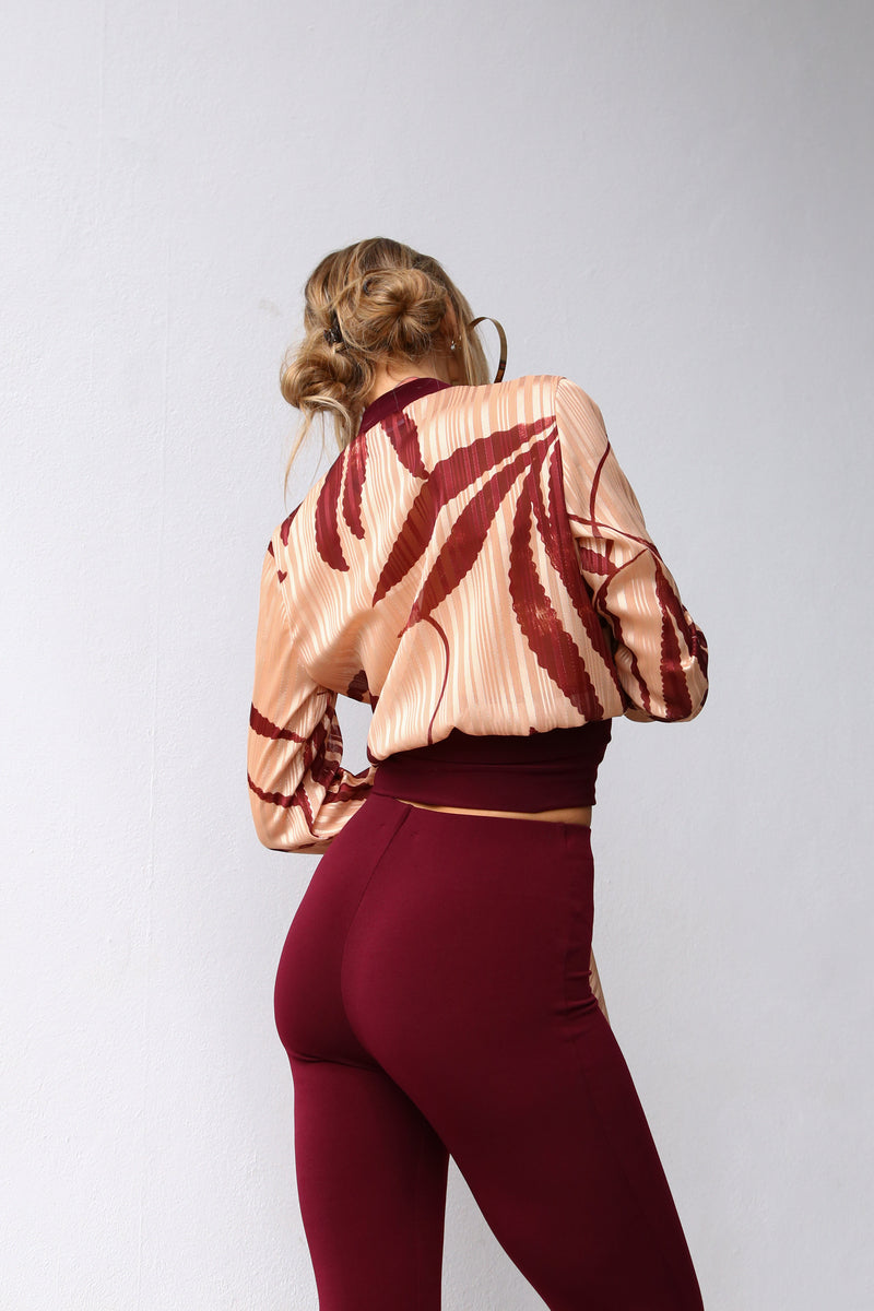 P4029 CAMICIA INCROCIATA CON FASCIONE DEVOIREE PALME BORDEAUX SFONDO CIPRIA