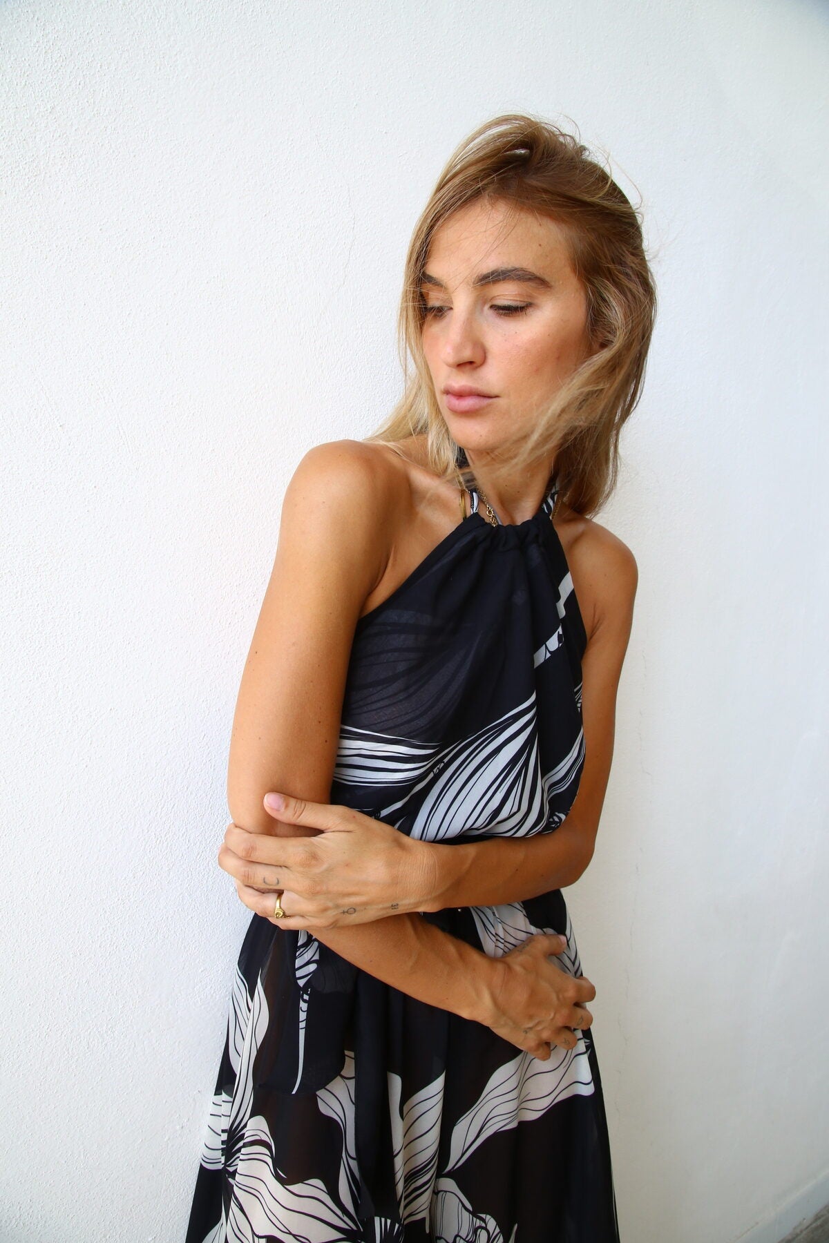 P4006 TOP AMERICANA CON FUSCIACCA E LACCETTO BLACK FLOWER