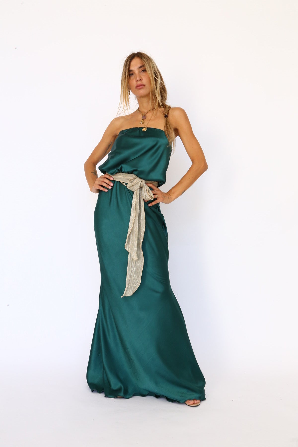 Abito lungo a fascia sirena raso verde bottiglia
