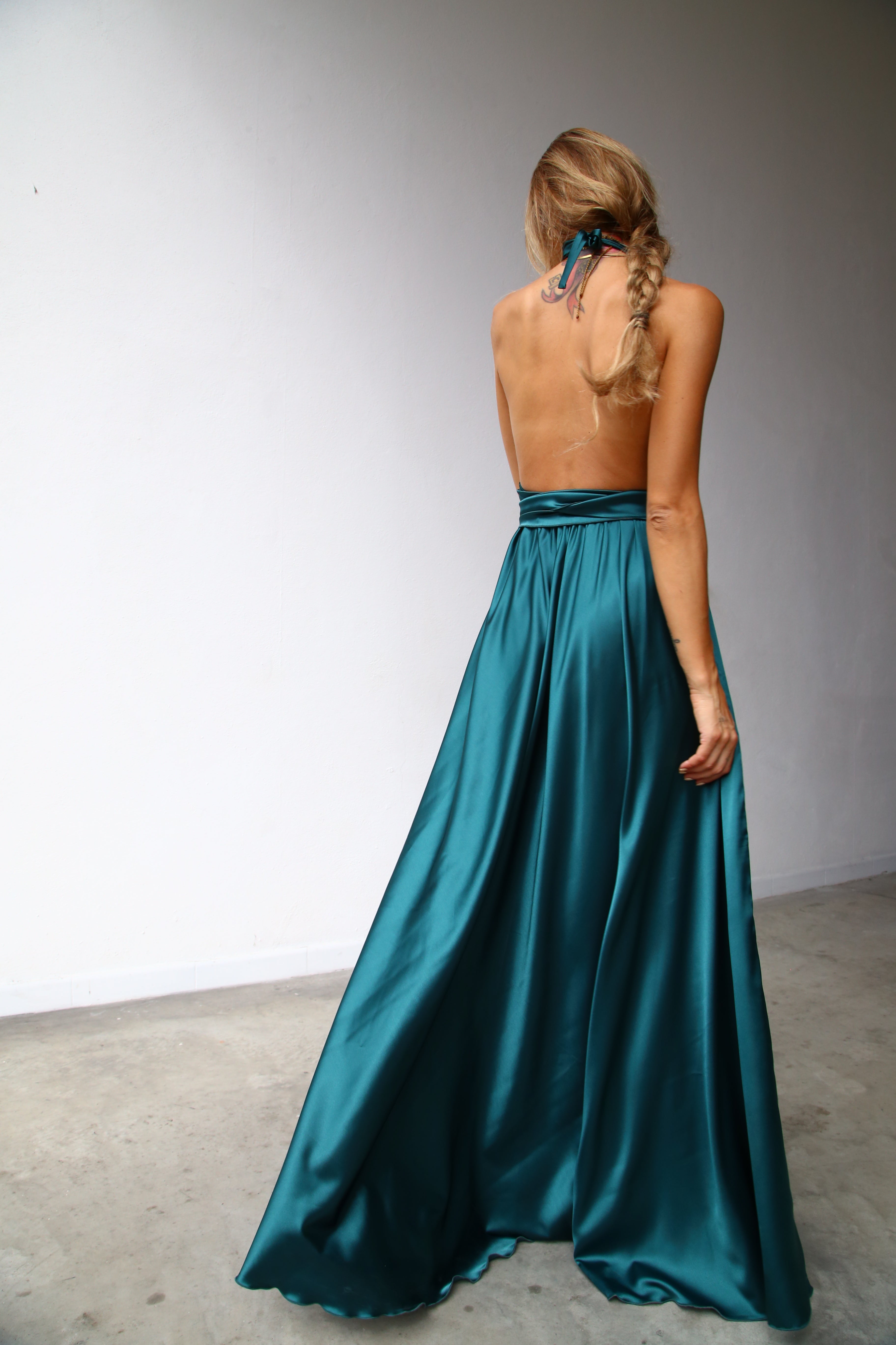 P3169 ABITO LUNGO COPPE MARILYN A RUOTA CON CINTURA VERDE BOTTIGLIA