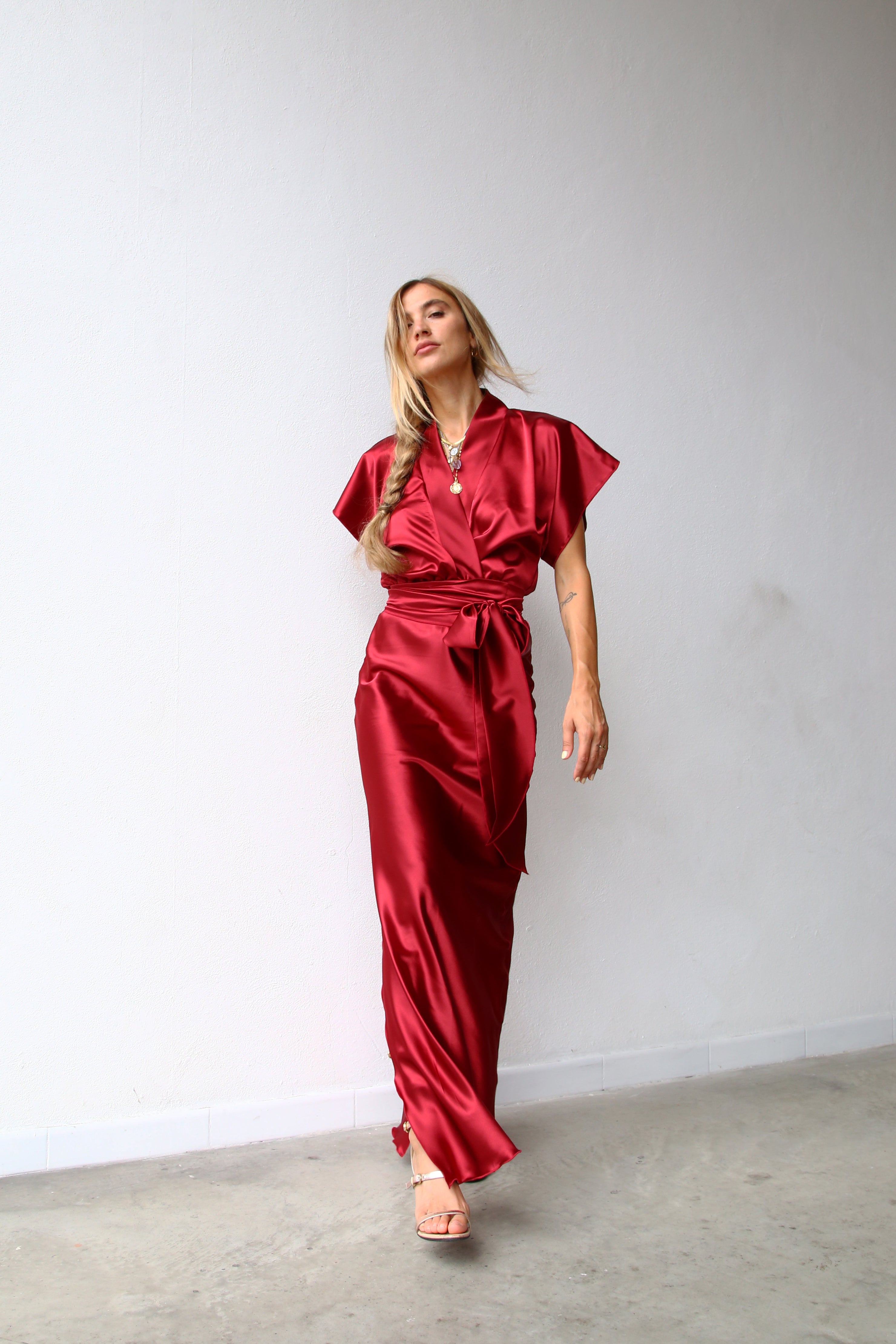 P3098 COPRISPALLE KIMONO CON FIOCCO BORDEAUX
