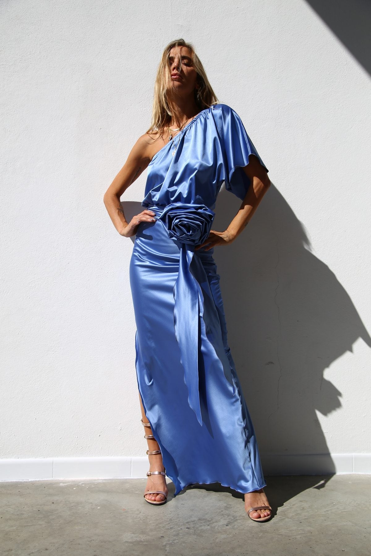 P4173 ABITO LUNGO MONOSPALLA GONNA COLONNA CARTA ZUCCHERO