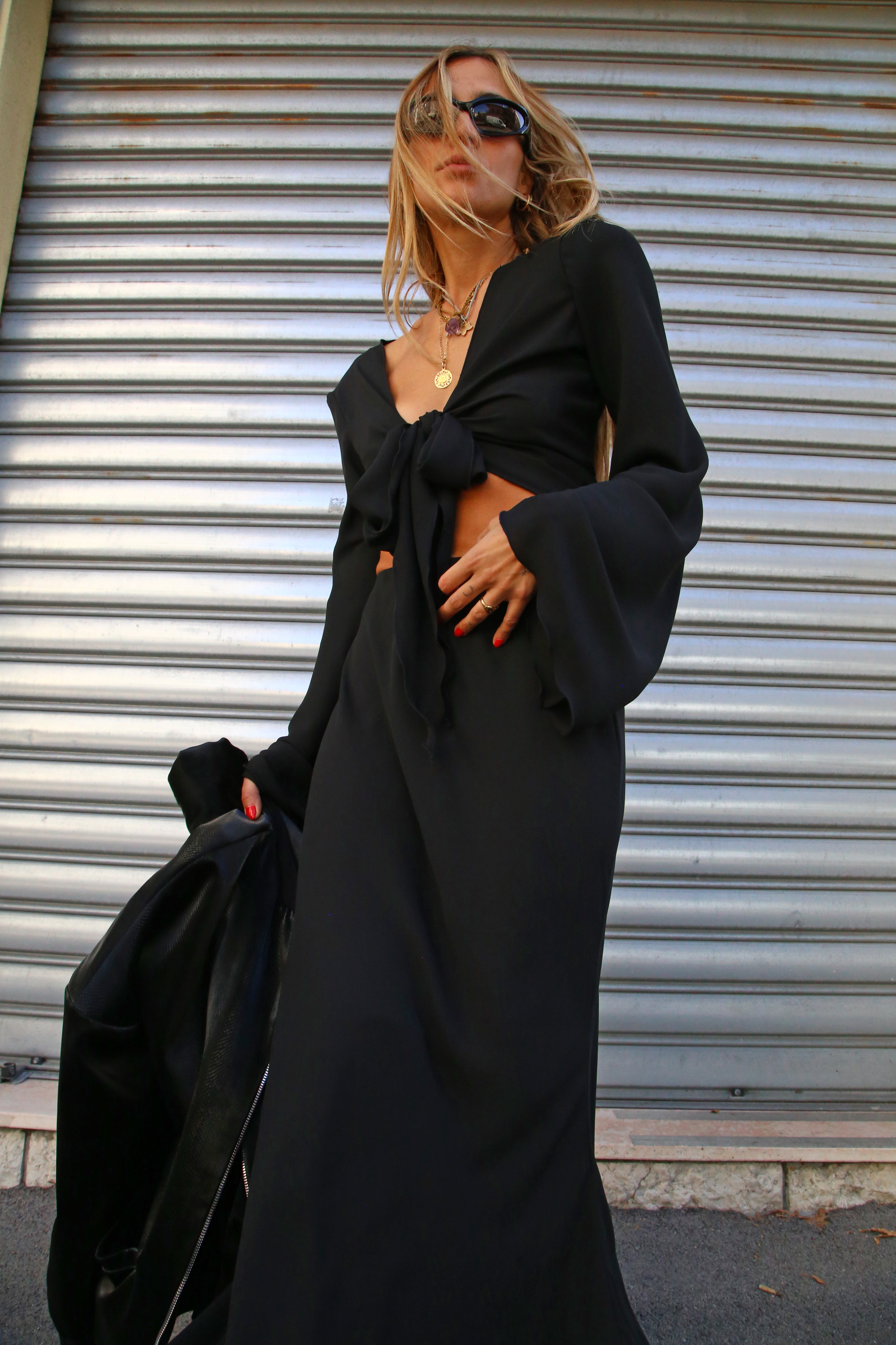 CAMICIA CON FIOCCO E SPALLINE VOILLE NERO