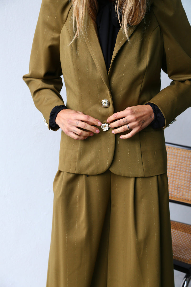 A6093 CHALK STRIPE CREAM PUFF-SLEEVE JACKET