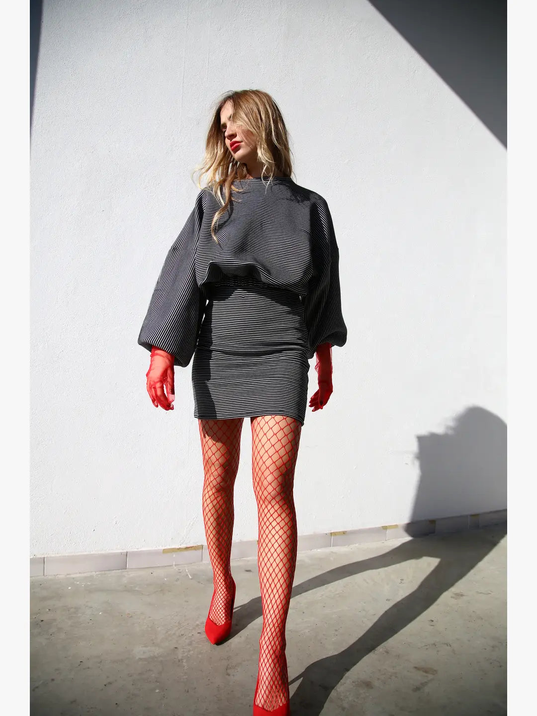 FELPA CROP RIGATA BIANCO E NERO