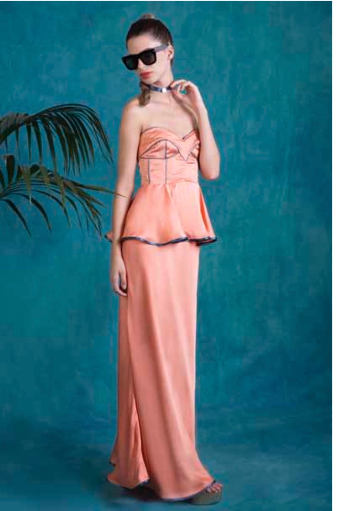 ABITO LUNGO  BUSTINO PEPLO