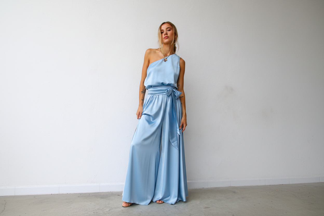 P3160 ABITO LUNGO MONOSPALLA CON CINTURA AZZURRO CIELO