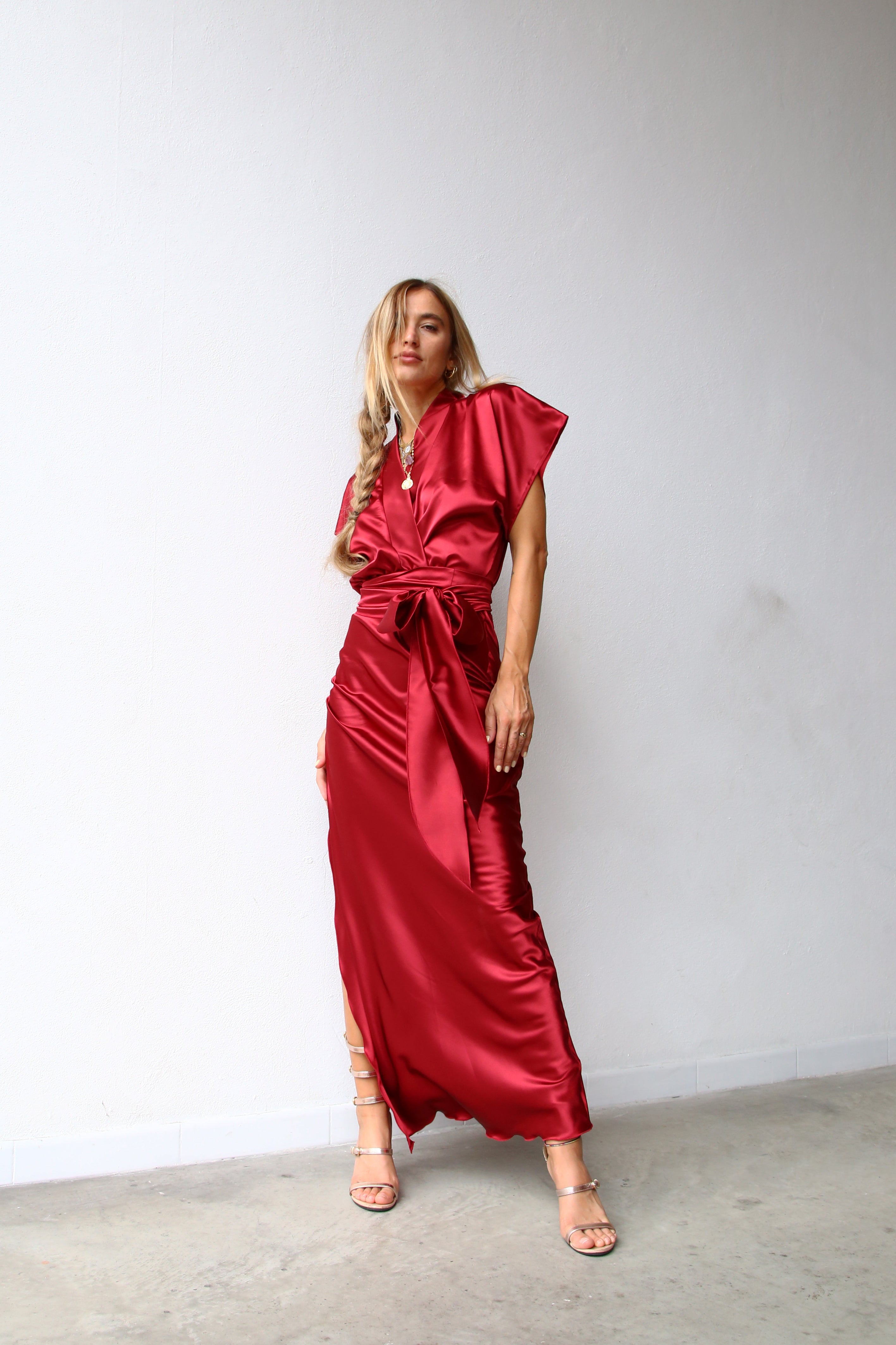 F4165 ABITO COLONNA KIMONO INCROCIATO  CON CINTURA BORDEAUX