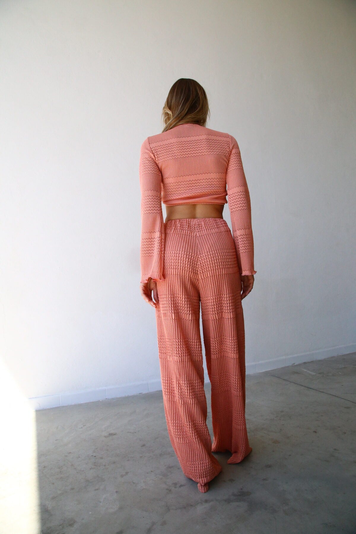 P3052 PANTALONI SCAMPANATI TRAFORATO FARD