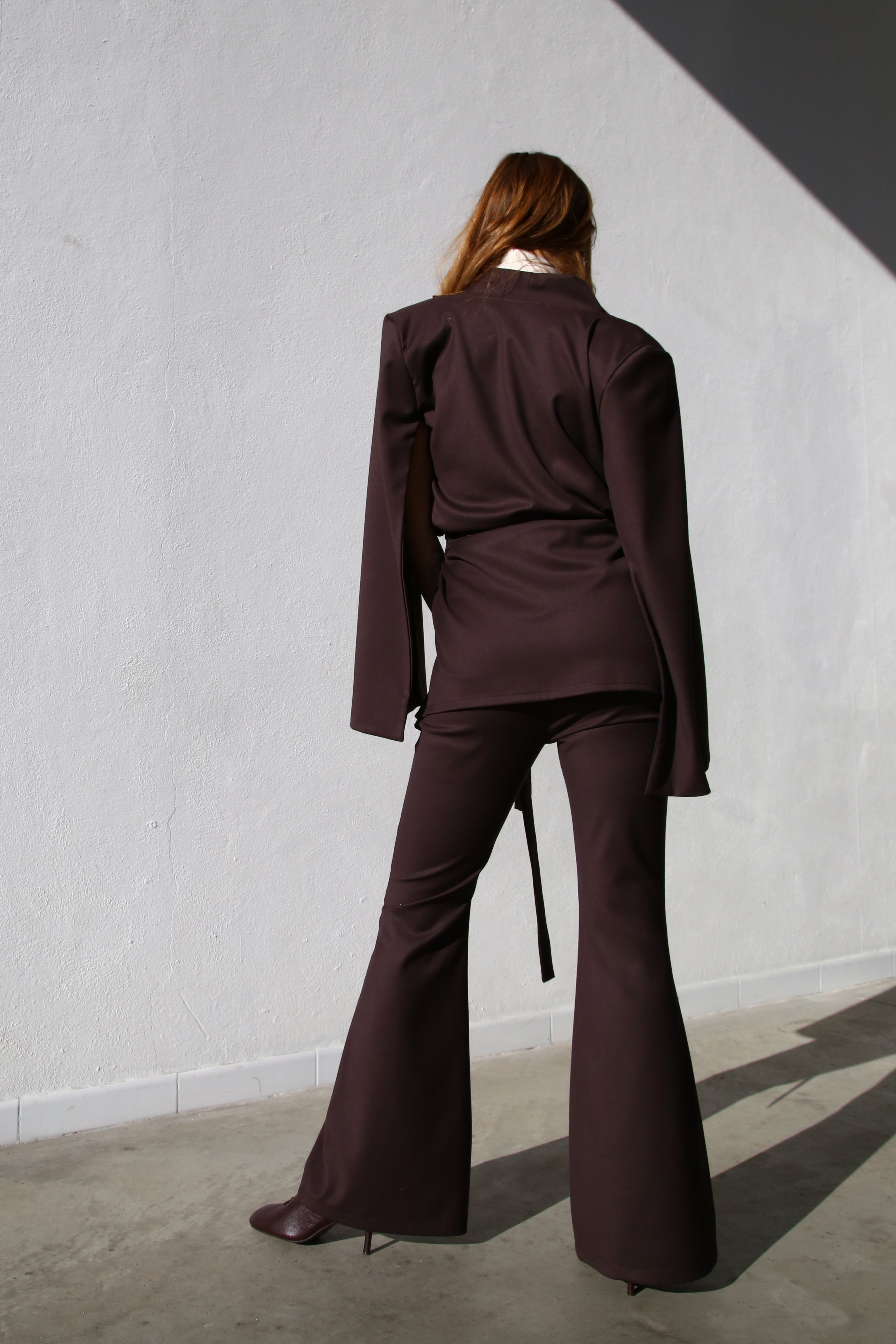 GIACCA LUNGA CUT OUT GABARDINA MARRONE