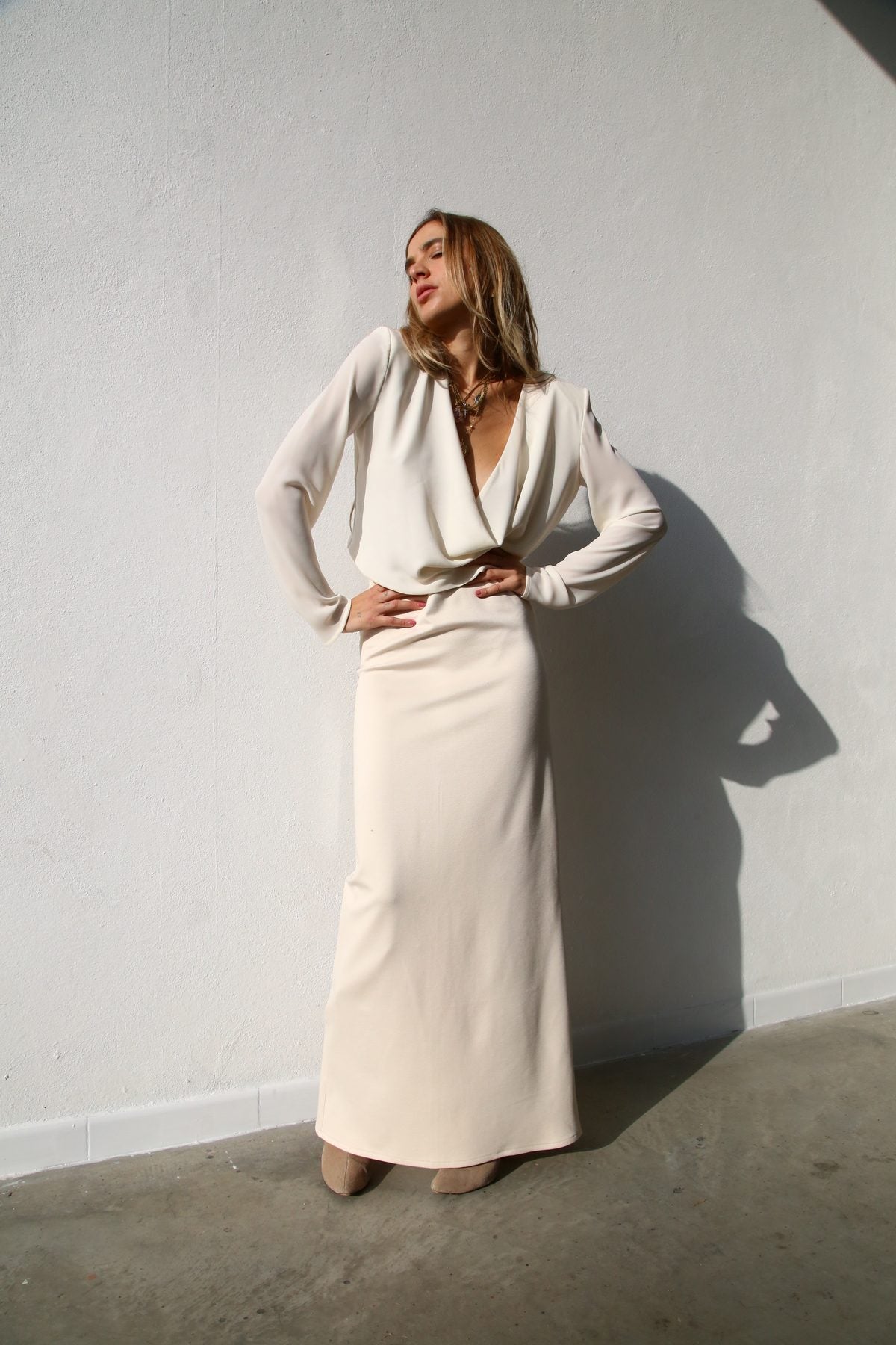 W5064 Gonna lunga colonna  crepe crema