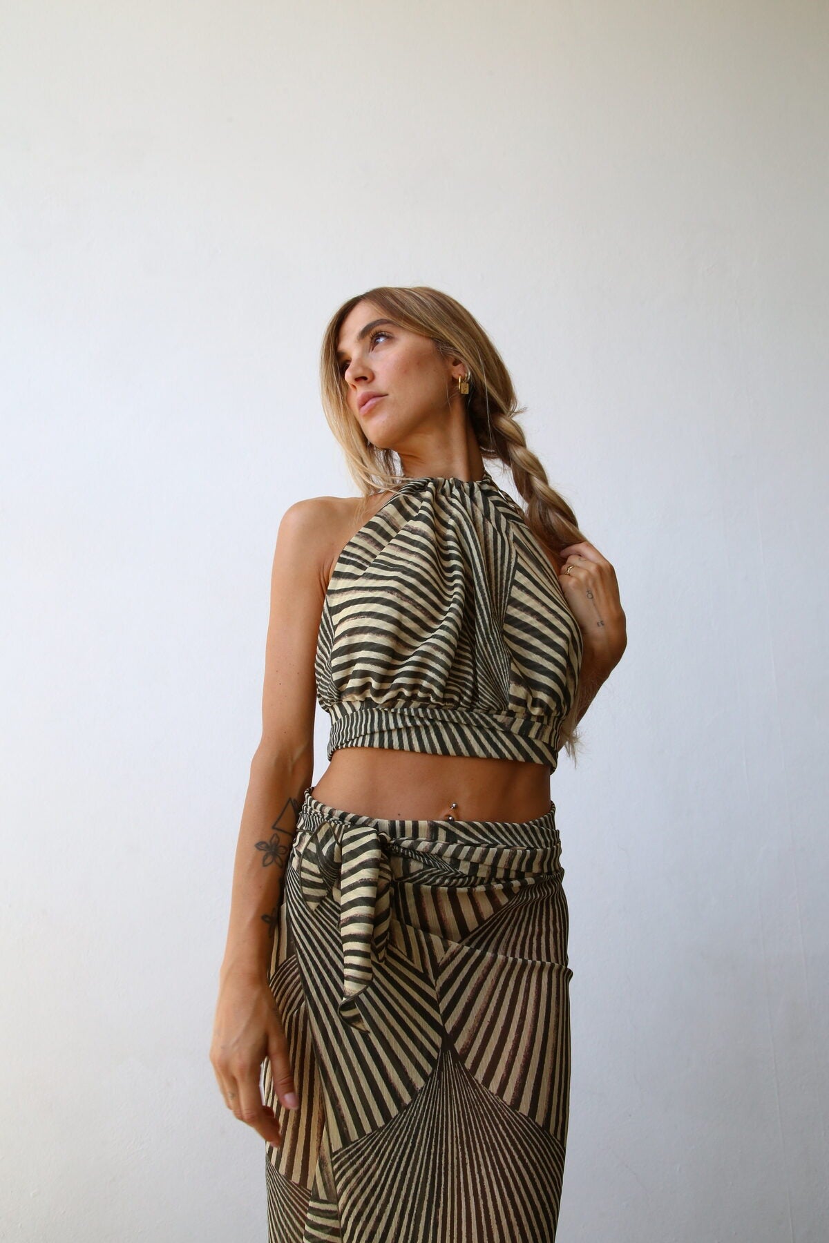 P4006 TOP AMERICANA CON FUSCIACCA E LACCETTO LIBERTY VERDE