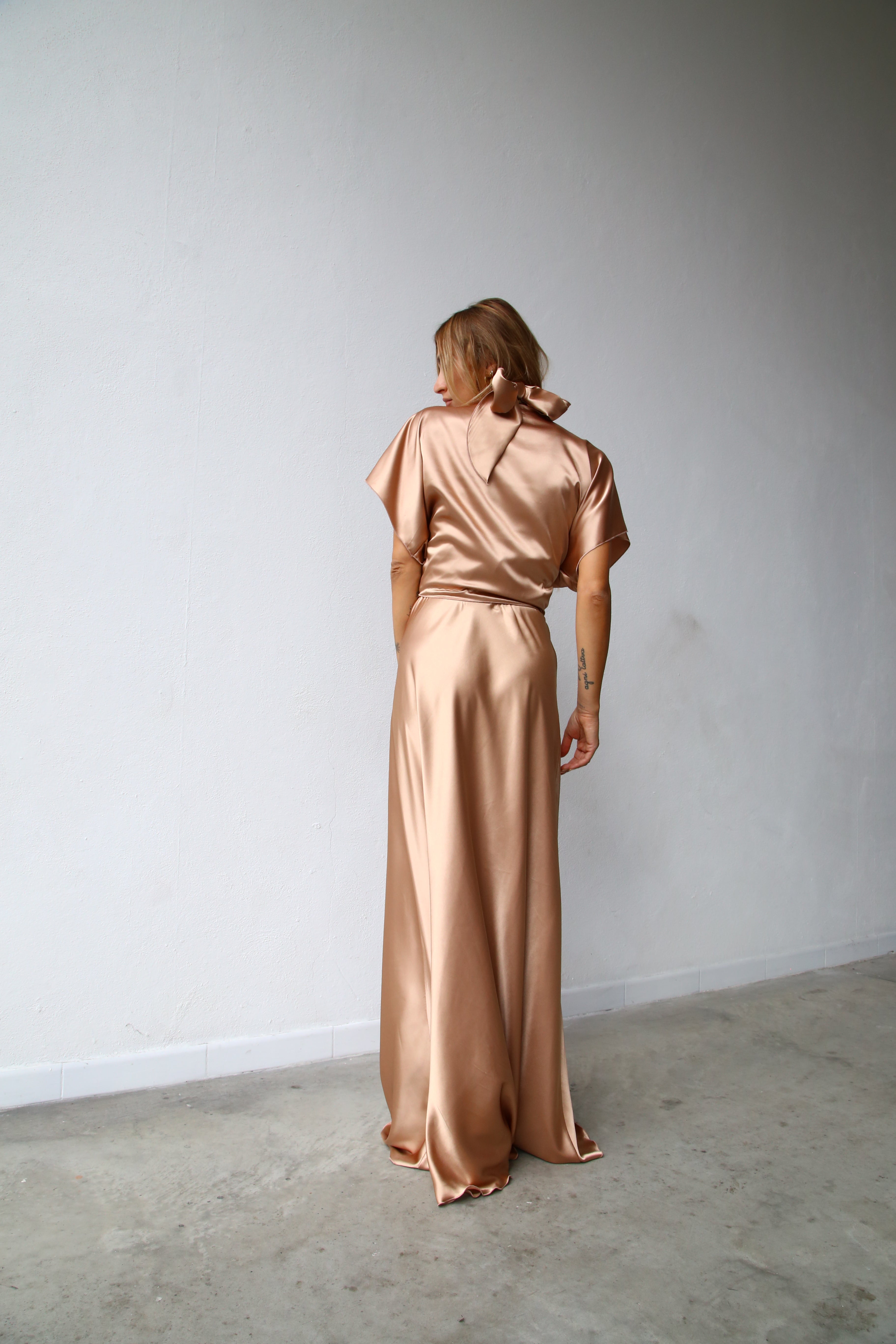 P3098 COPRISPALLE KIMONO CON FIOCCO ORO SCURO