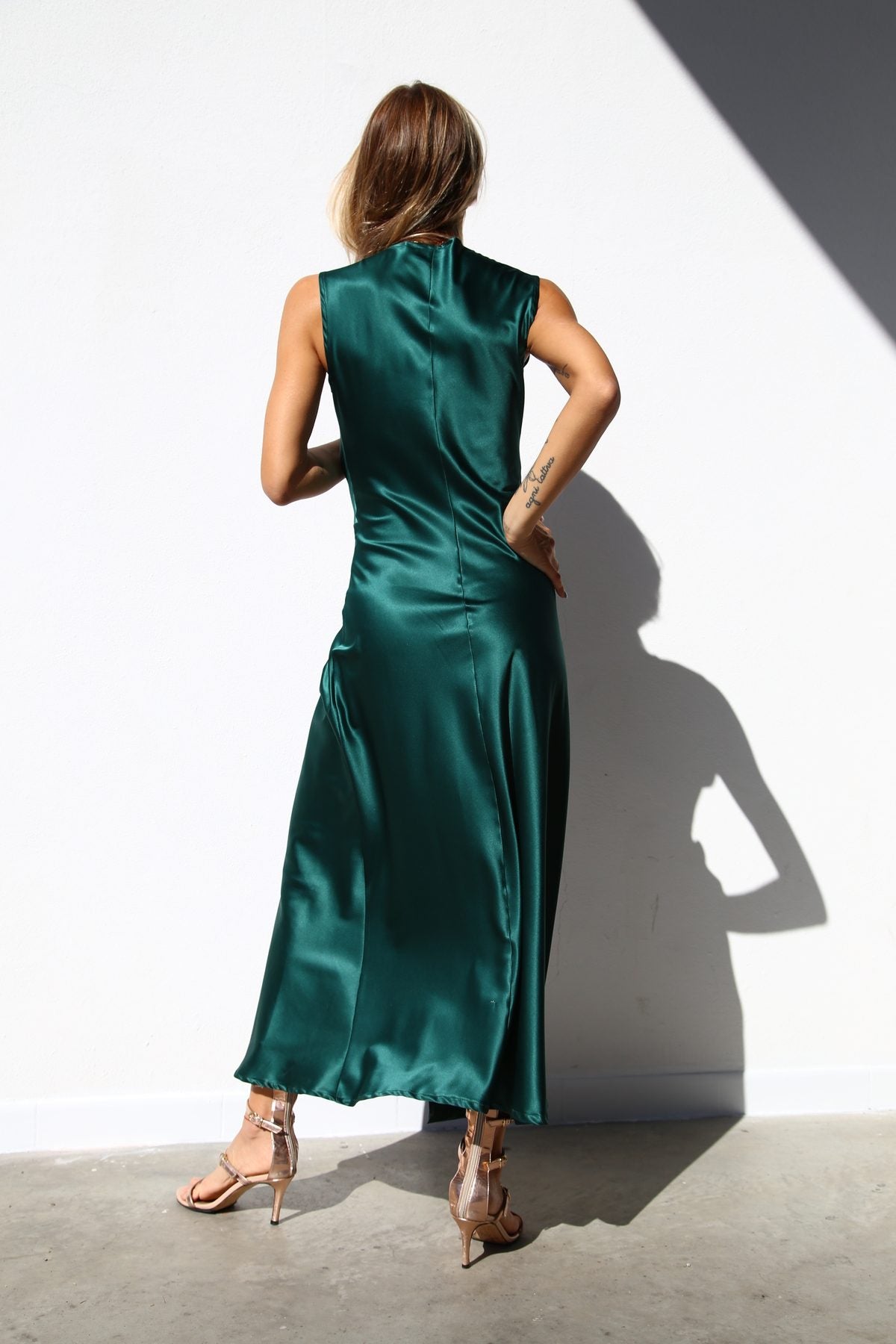 P3166 ABITO CON NODO SMANICATO VERDE BOTTIGLIA