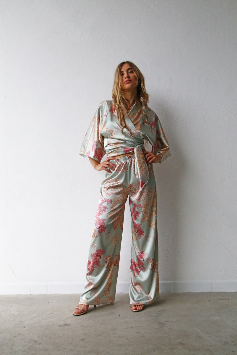 P4019 CAMICIA KIMONO FANTASIA CASHMERE VERDE CON FUSCIACCA