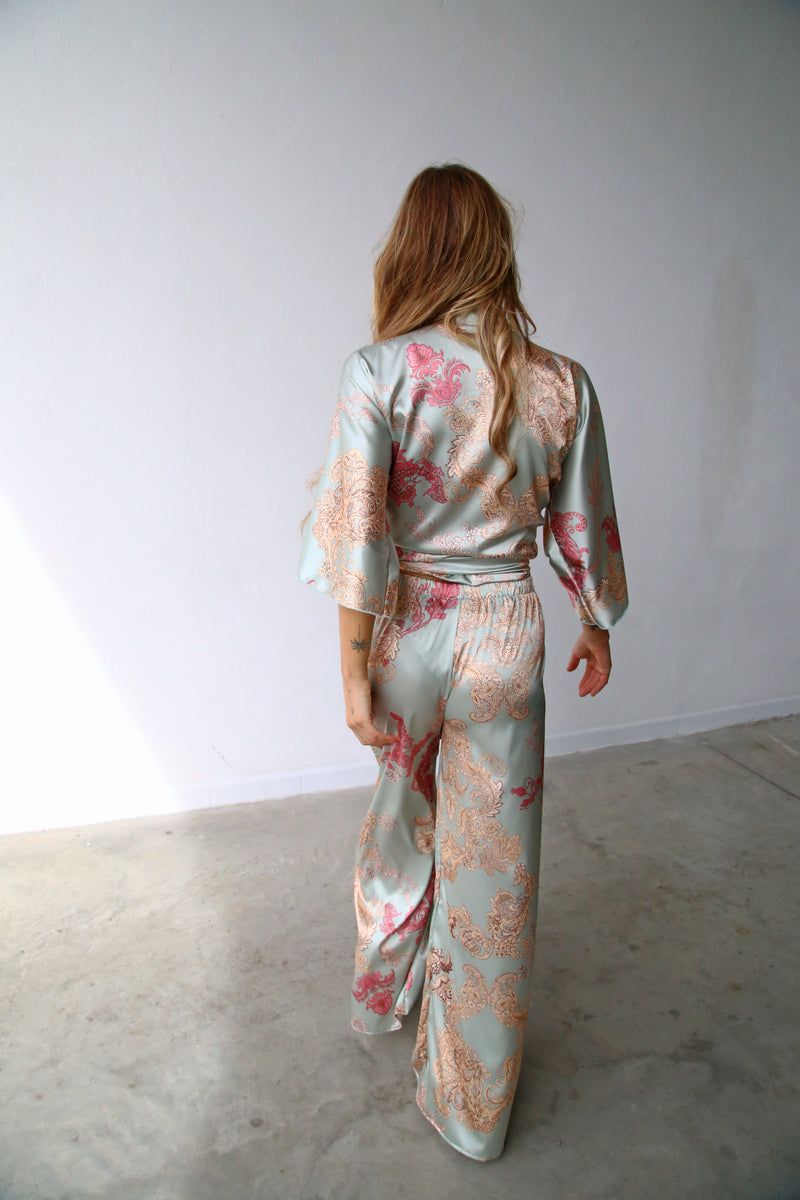 P4019 CAMICIA KIMONO FANTASIA CASHMERE VERDE CON FUSCIACCA