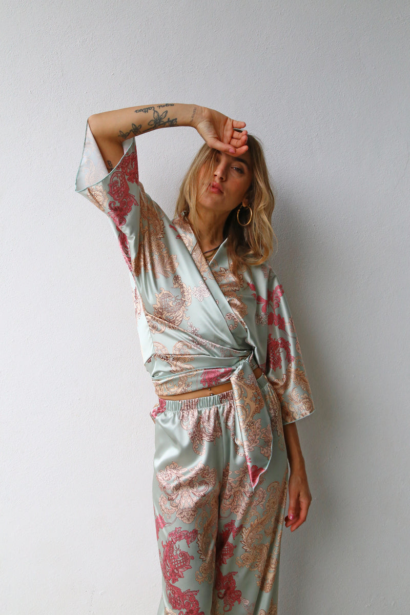P4019 CAMICIA KIMONO FANTASIA CASHMERE VERDE CON FUSCIACCA
