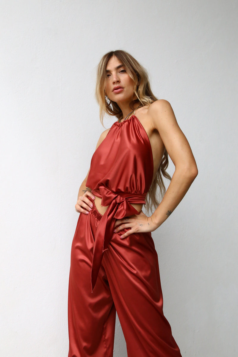 P4006 TOP AMERICANA CON FUSCIACCA RASO COGNAC