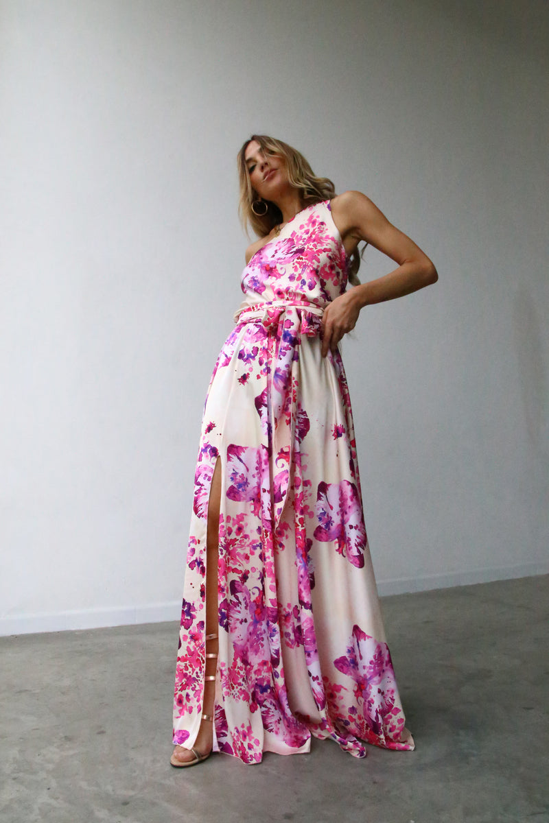P3160 ABITO LUNGO MONOSPALLA CON CINTURA ORCHIDEE FUCSIA