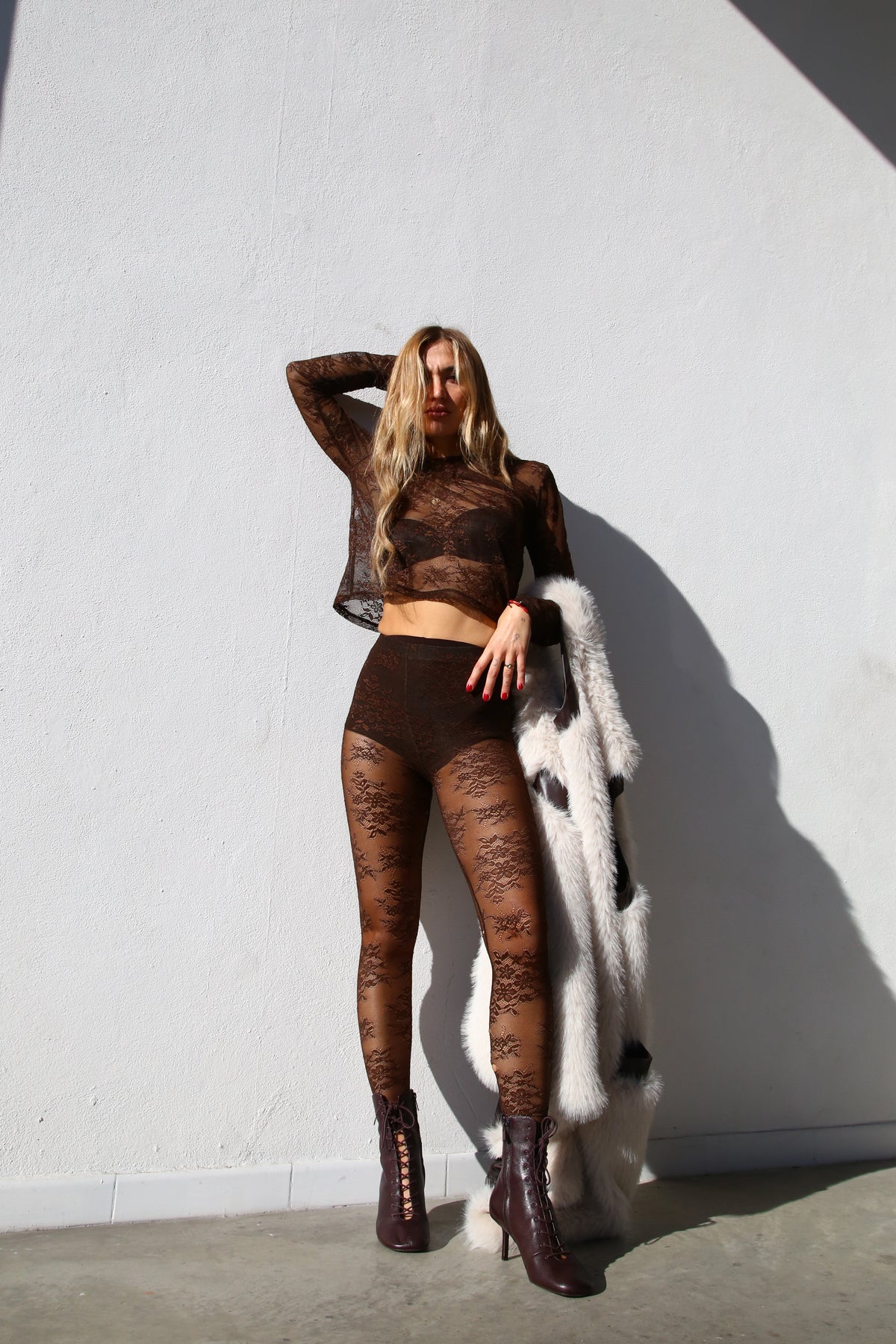 BROWN LACE LEGGINGS