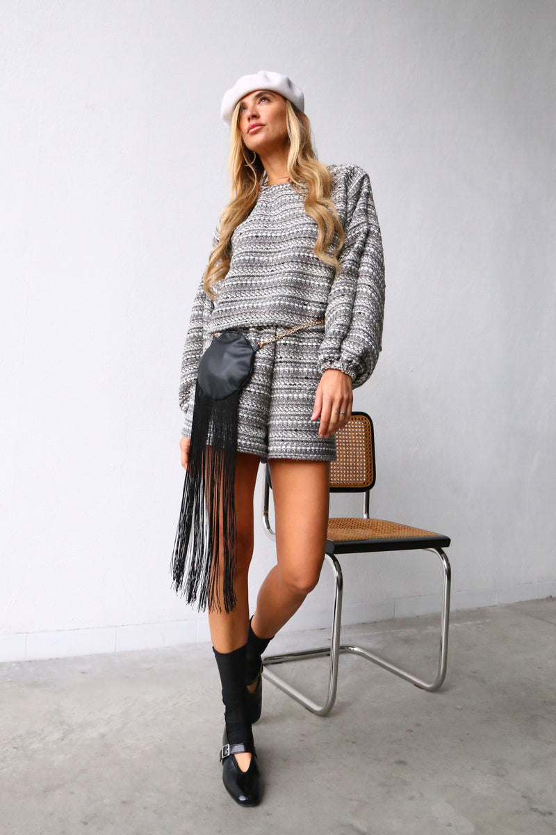 Maglia  maniche ballon tweed rigato panna e grigio