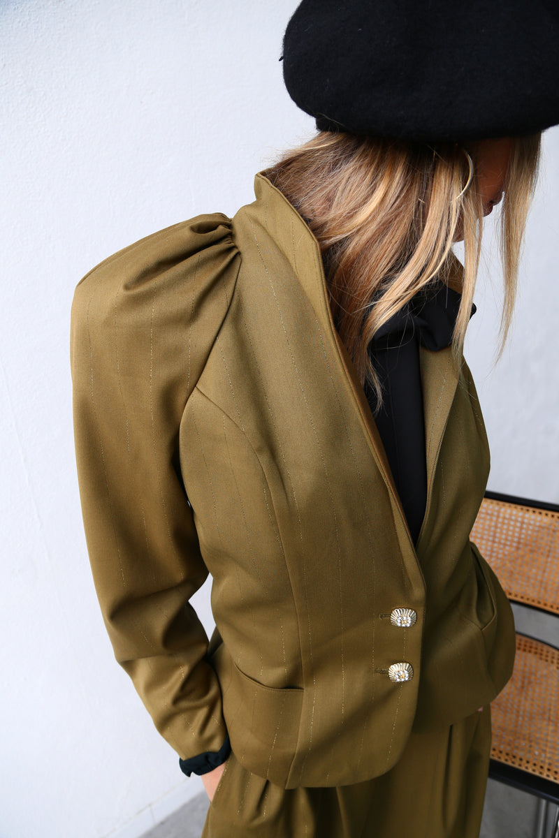 A6093 CHALK STRIPE CREAM PUFF-SLEEVE JACKET